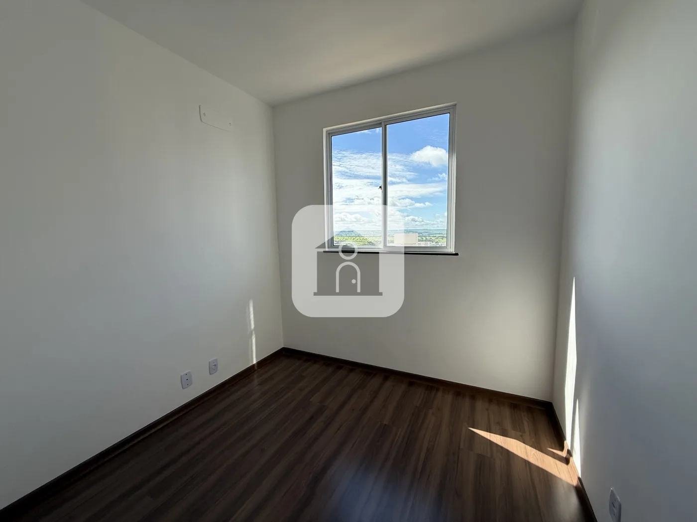 Alugar Apartamento / Padr&atilde;o em Uberl&acirc;ndia R$ 1.300,00 - Foto 2