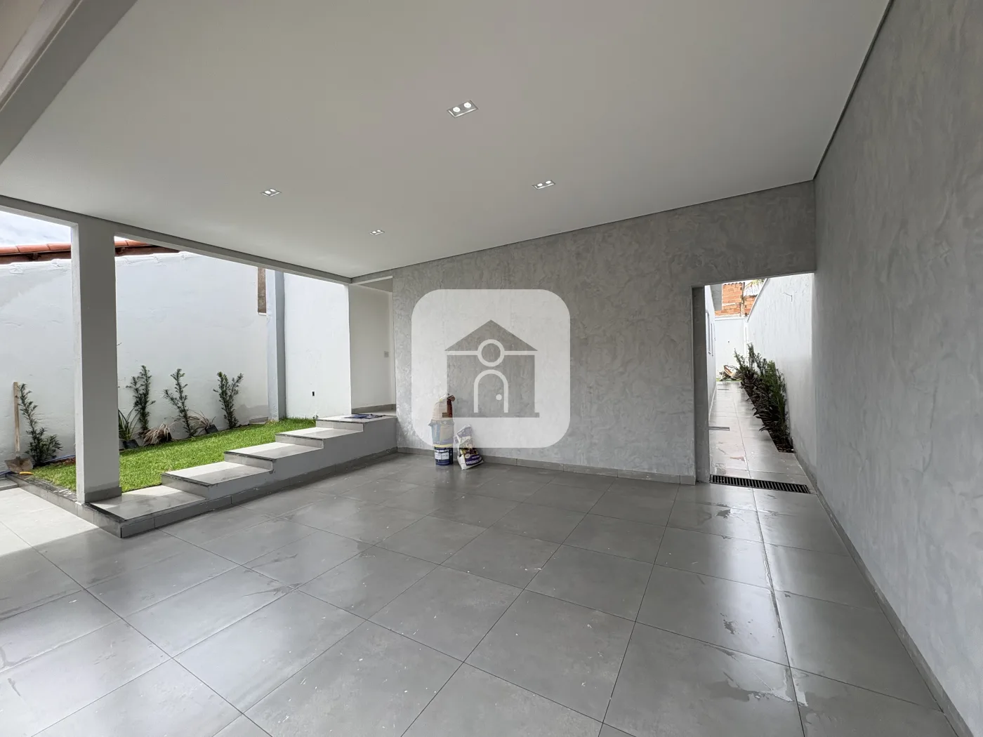 Comprar Casa / Padr&atilde;o em Uberl&acirc;ndia R$ 600.000,00 - Foto 2