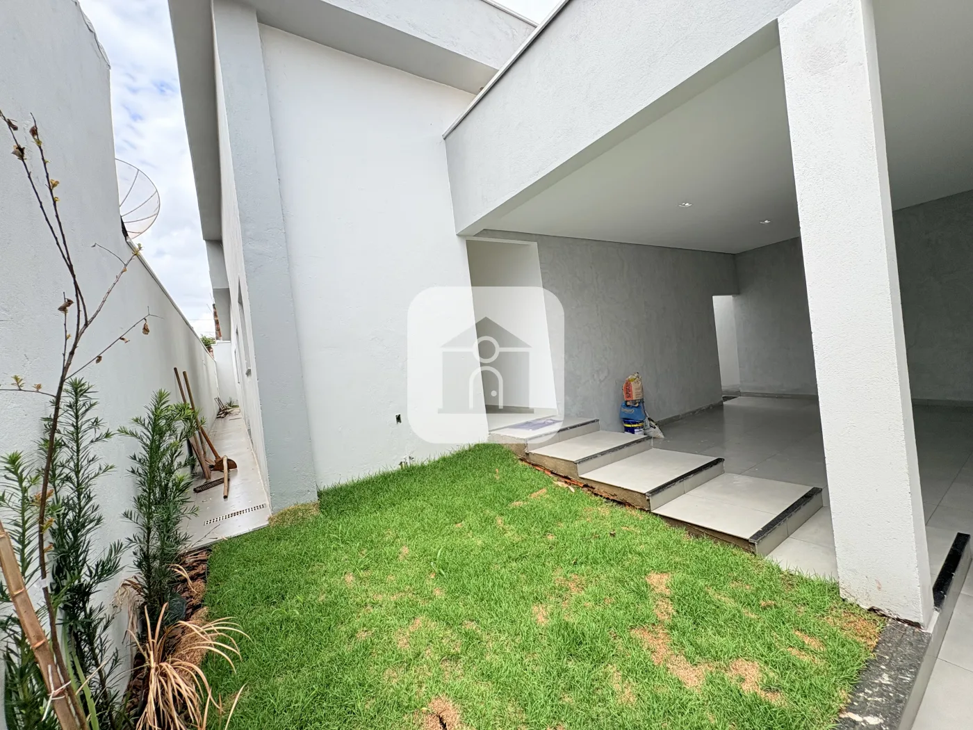 Comprar Casa / Padr&atilde;o em Uberl&acirc;ndia R$ 600.000,00 - Foto 3