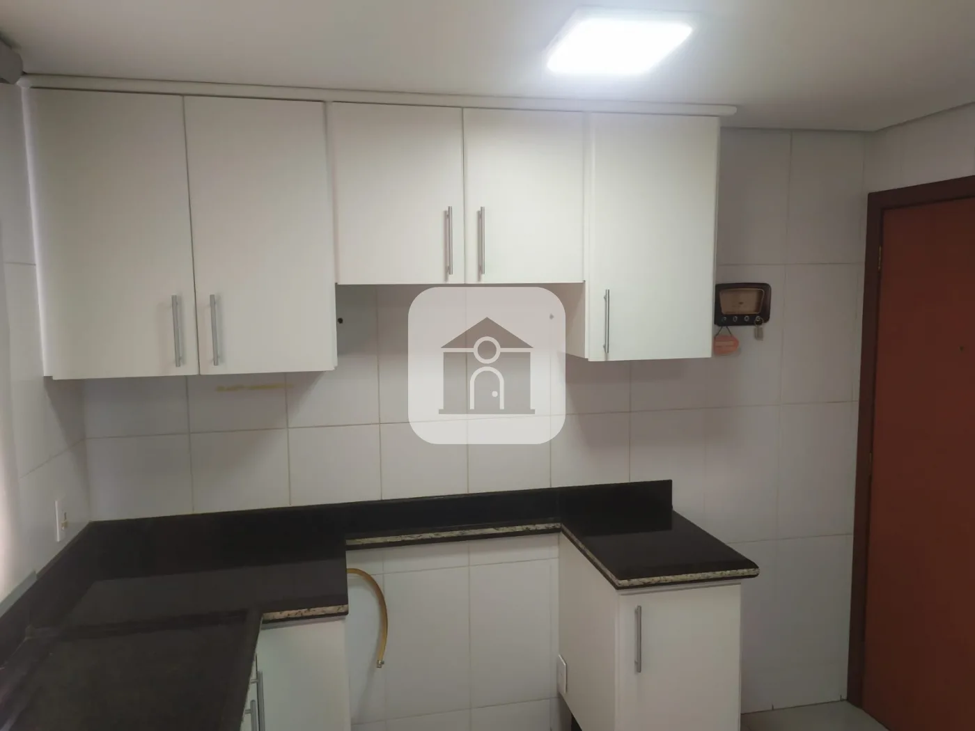 Alugar Apartamento / Padr&atilde;o em Uberl&acirc;ndia R$ 4.400,00 - Foto 4