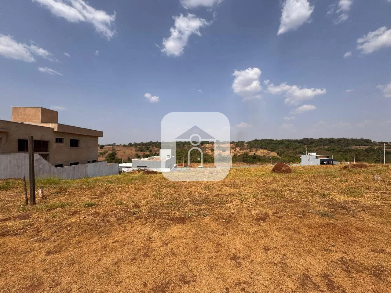 Comprar Terreno / Condom&iacute;nio em Uberl&acirc;ndia R$ 325.000,00 - Foto 1