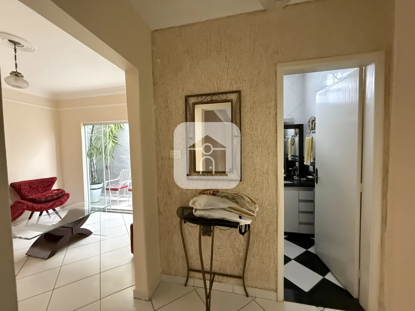 Alugar Casa / Padr&atilde;o em Uberl&acirc;ndia R$ 4.500,00 - Foto 5