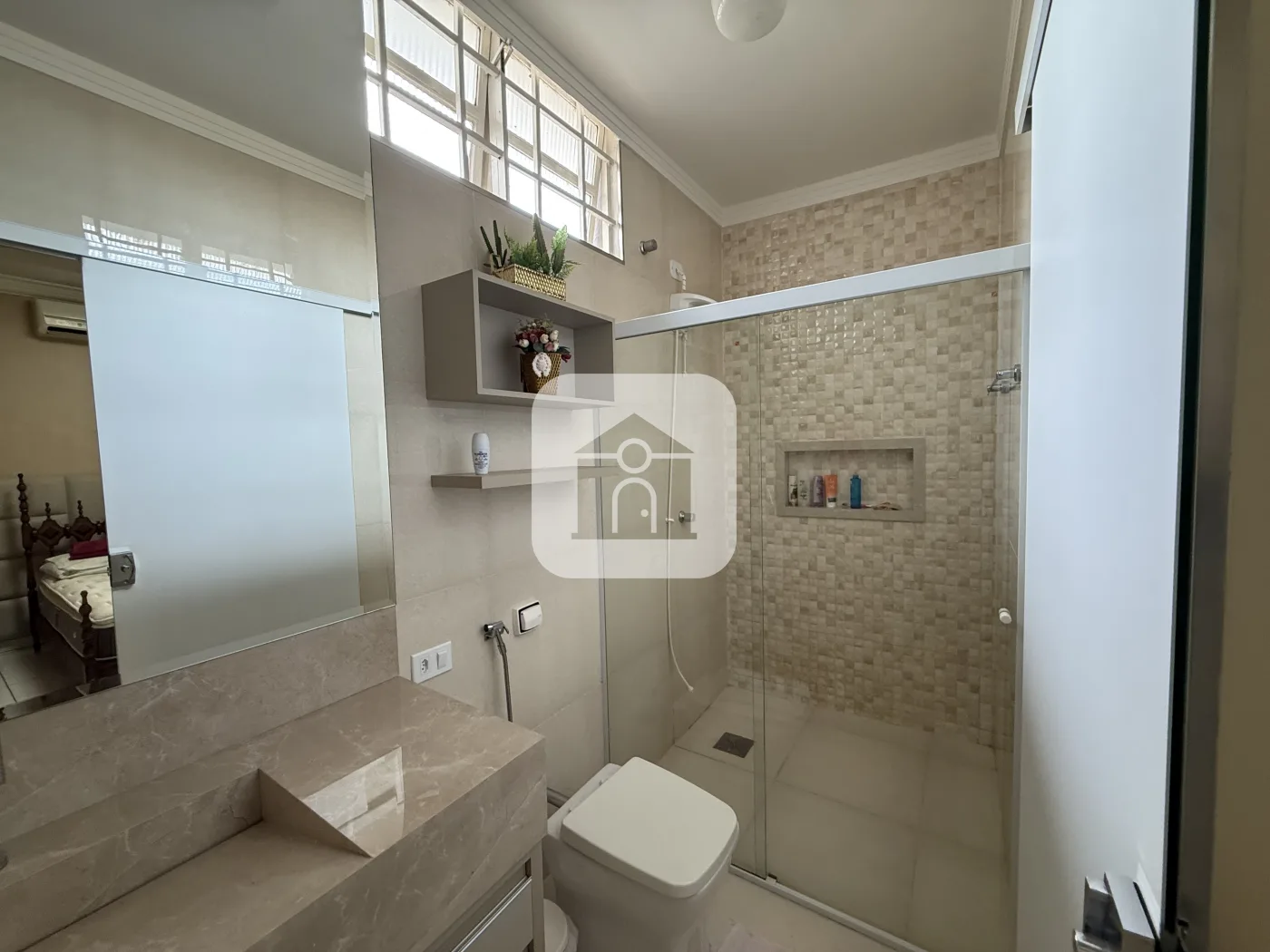 Alugar Casa / Padr&atilde;o em Uberl&acirc;ndia R$ 4.500,00 - Foto 10