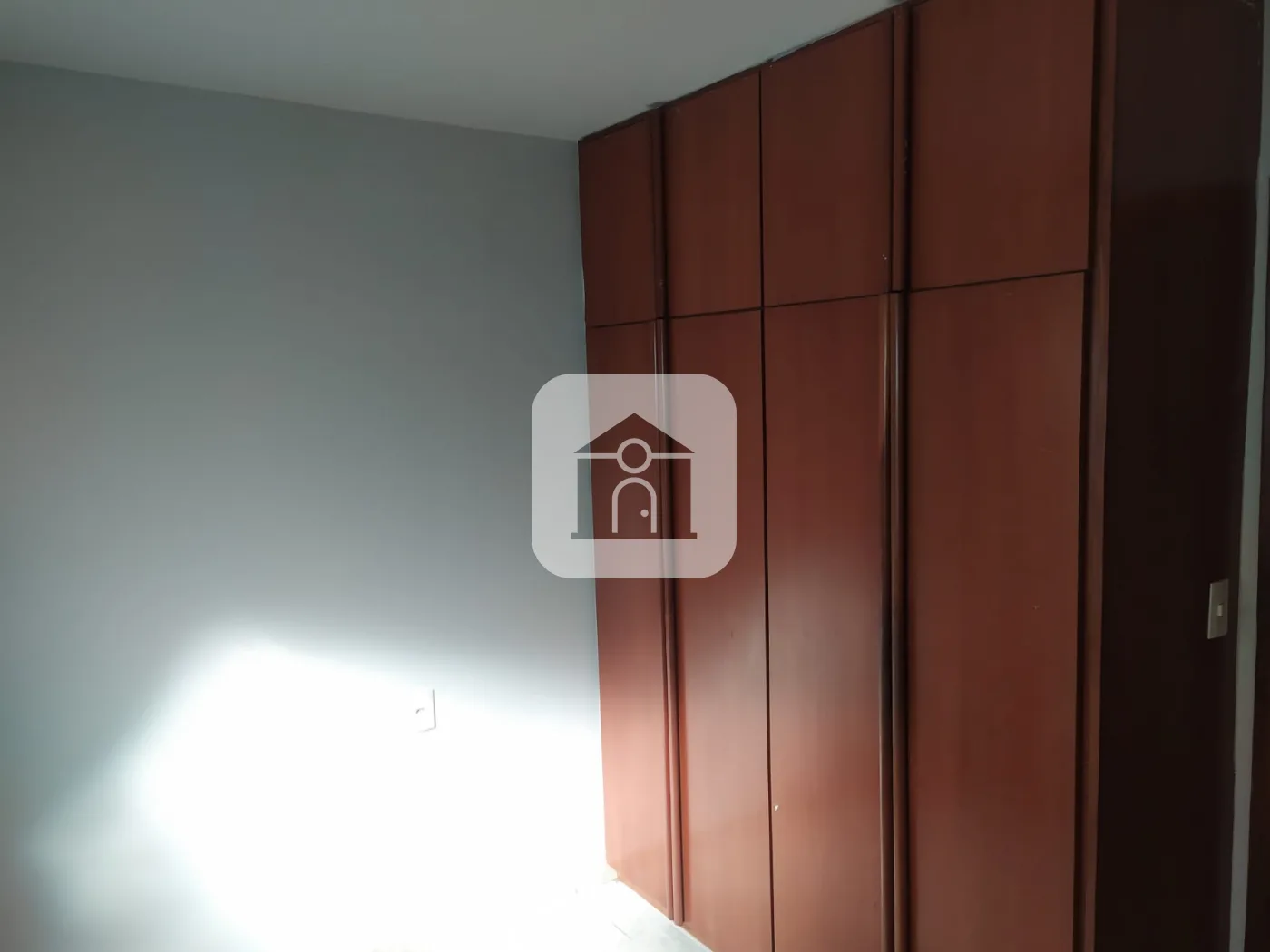 Alugar Casa / Padr&atilde;o em Uberl&acirc;ndia R$ 2.200,00 - Foto 2