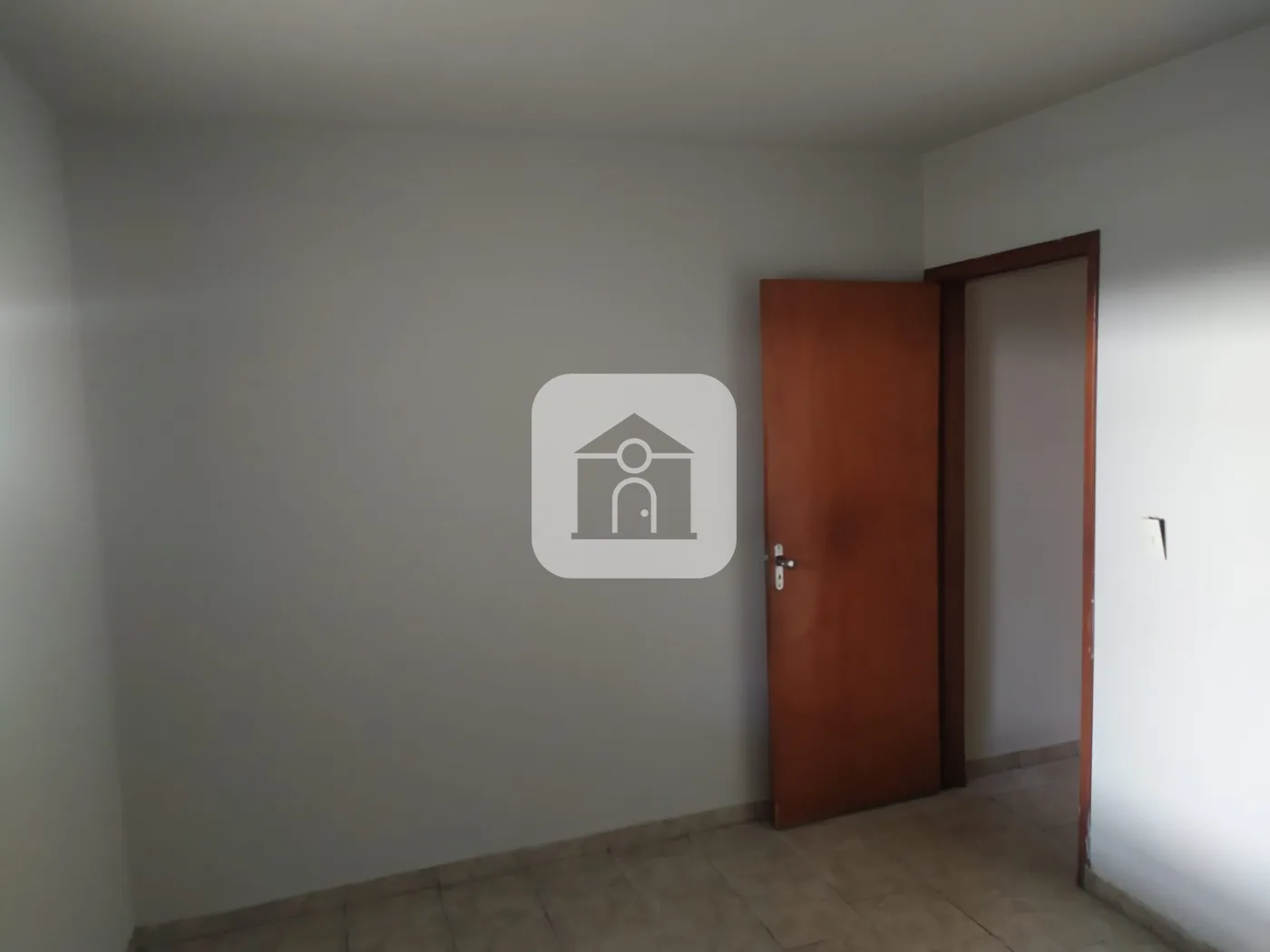 Alugar Casa / Padr&atilde;o em Uberl&acirc;ndia R$ 2.200,00 - Foto 6