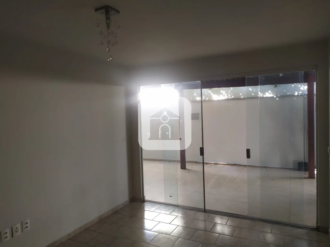 Alugar Casa / Padr&atilde;o em Uberl&acirc;ndia R$ 2.200,00 - Foto 21