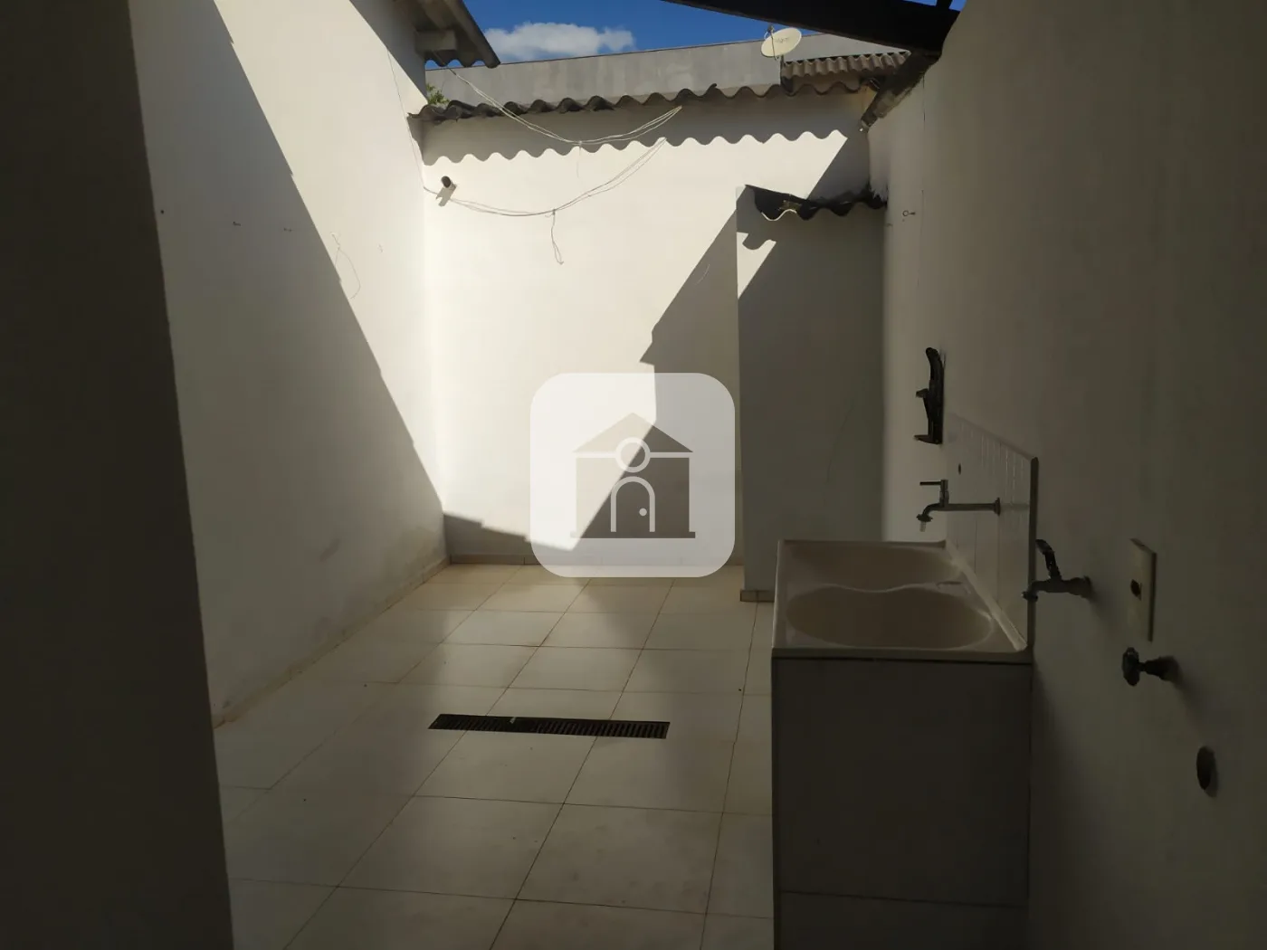 Alugar Casa / Padr&atilde;o em Uberl&acirc;ndia R$ 2.200,00 - Foto 23