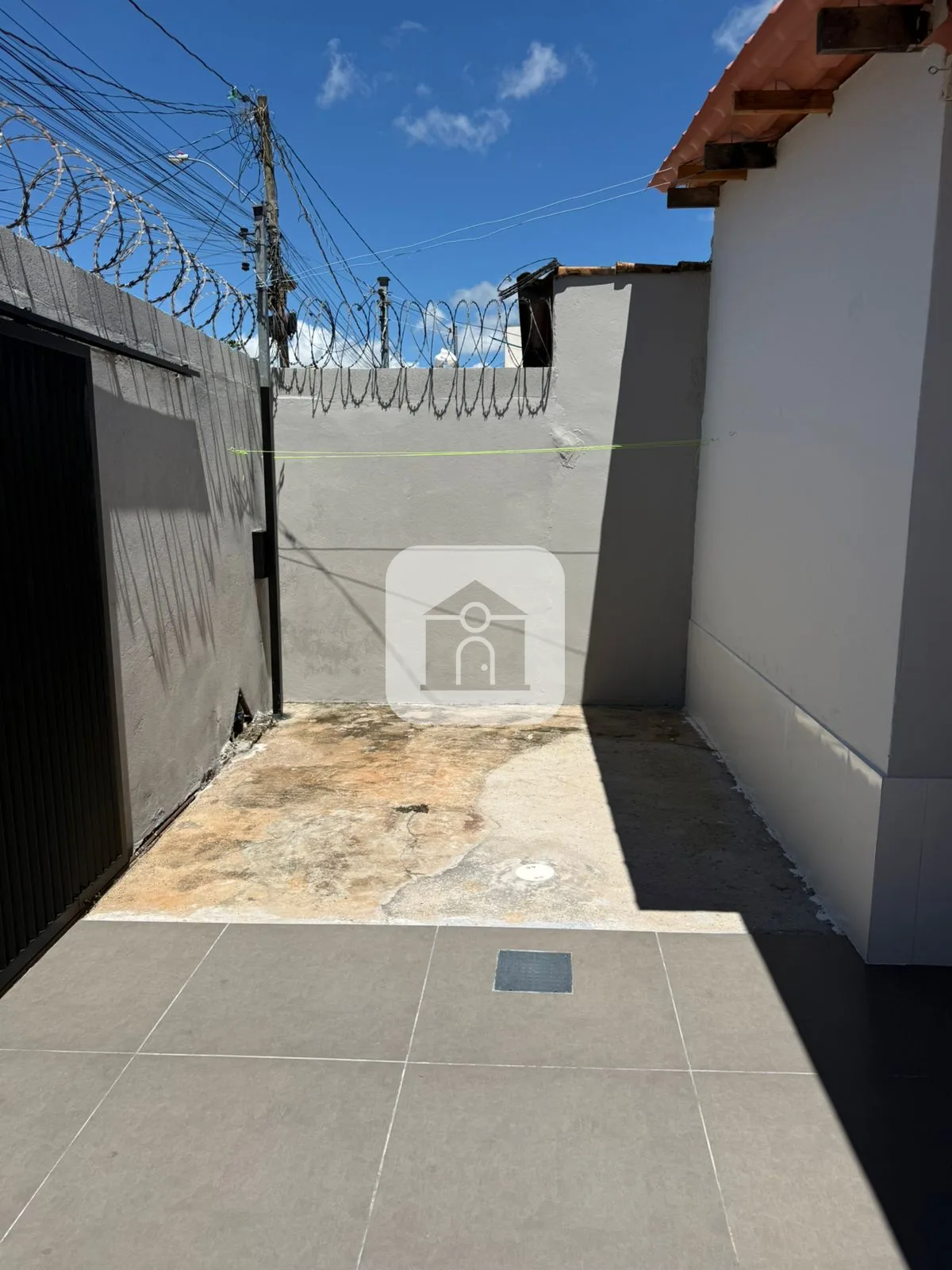 Alugar Casa / Padr&atilde;o em Araguari R$ 1.100,00 - Foto 3