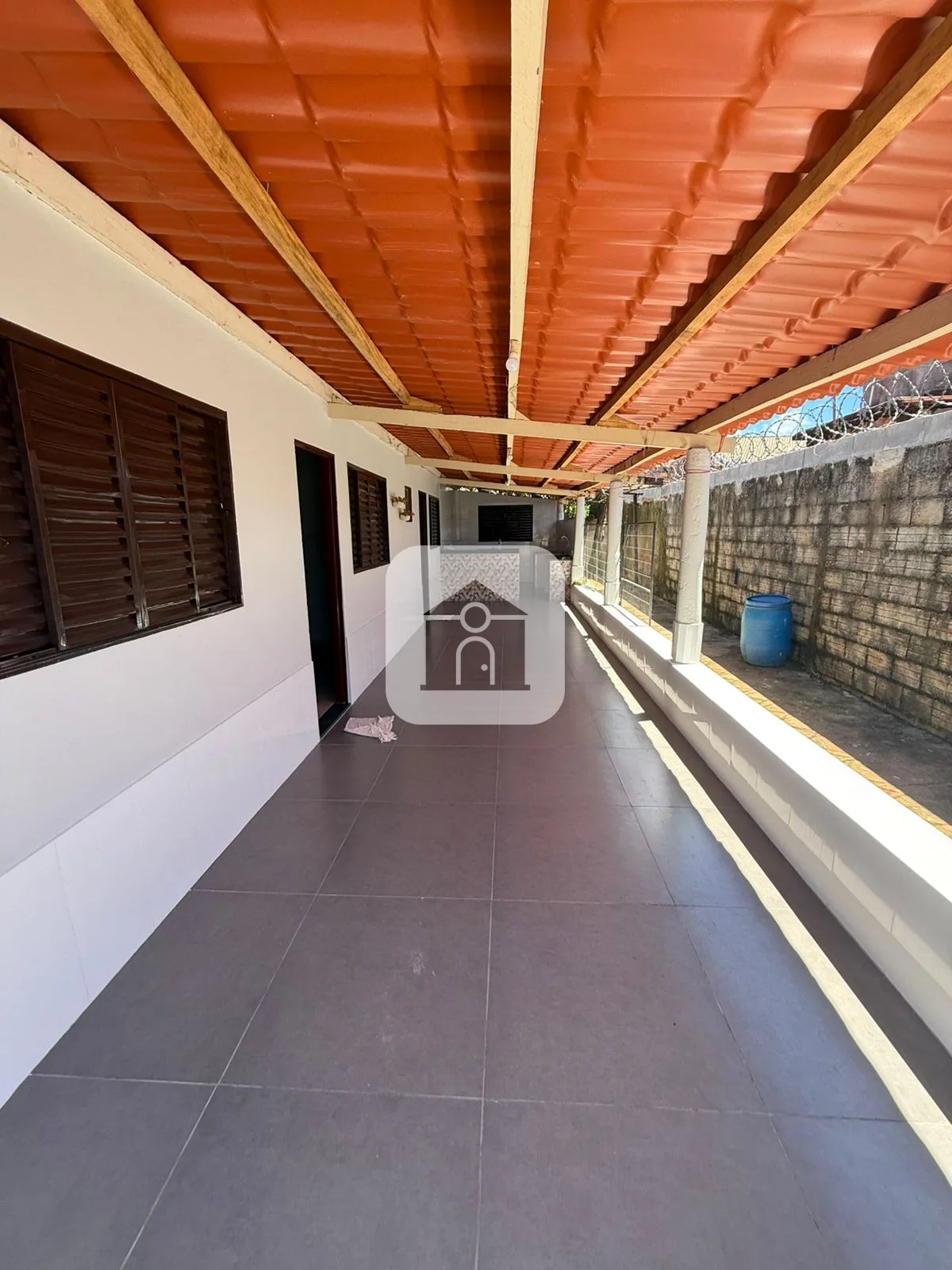 Alugar Casa / Padr&atilde;o em Araguari R$ 1.100,00 - Foto 4