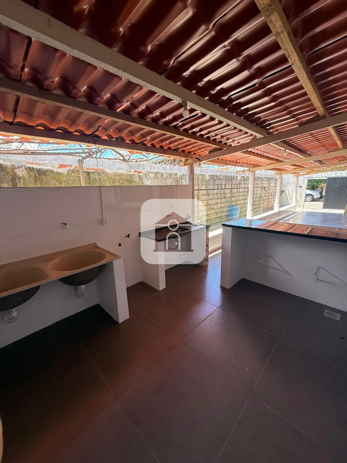 Alugar Casa / Padr&atilde;o em Araguari R$ 1.100,00 - Foto 12