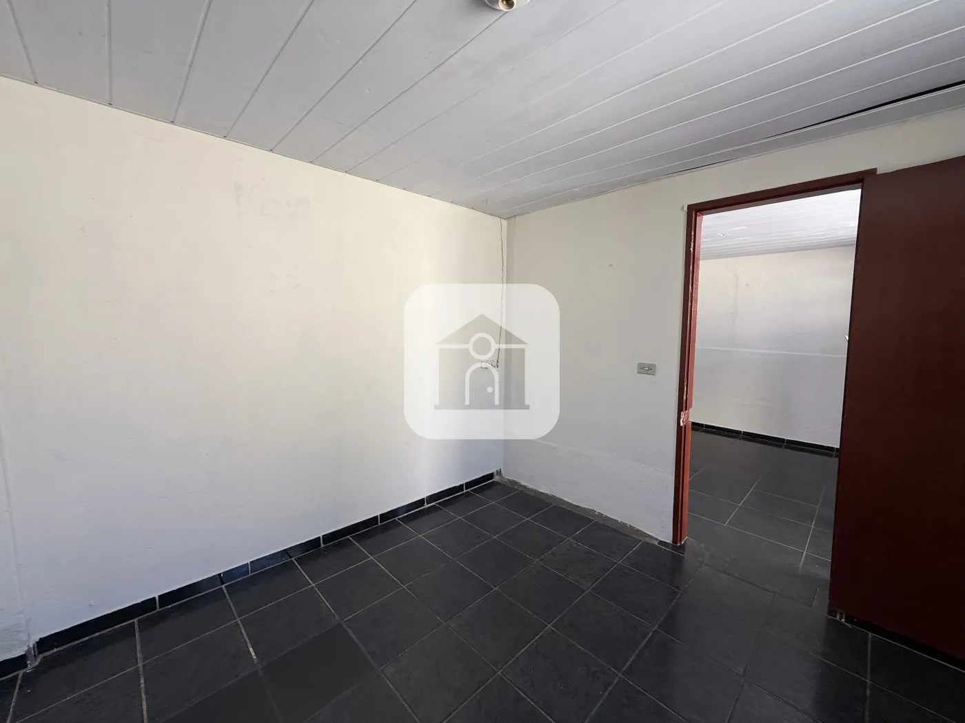 Alugar Casa / Padr&atilde;o em Uberl&acirc;ndia R$ 1.100,00 - Foto 6