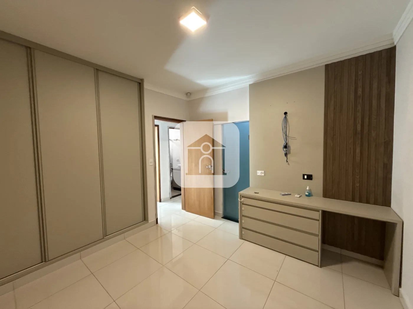 Alugar Casa / Padr&atilde;o em Uberl&acirc;ndia R$ 2.900,00 - Foto 5