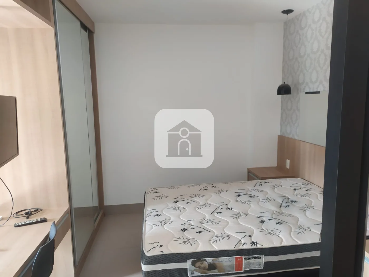 Alugar Apartamento / Padr&atilde;o em Uberlandia R$ 2.100,00 - Foto 1