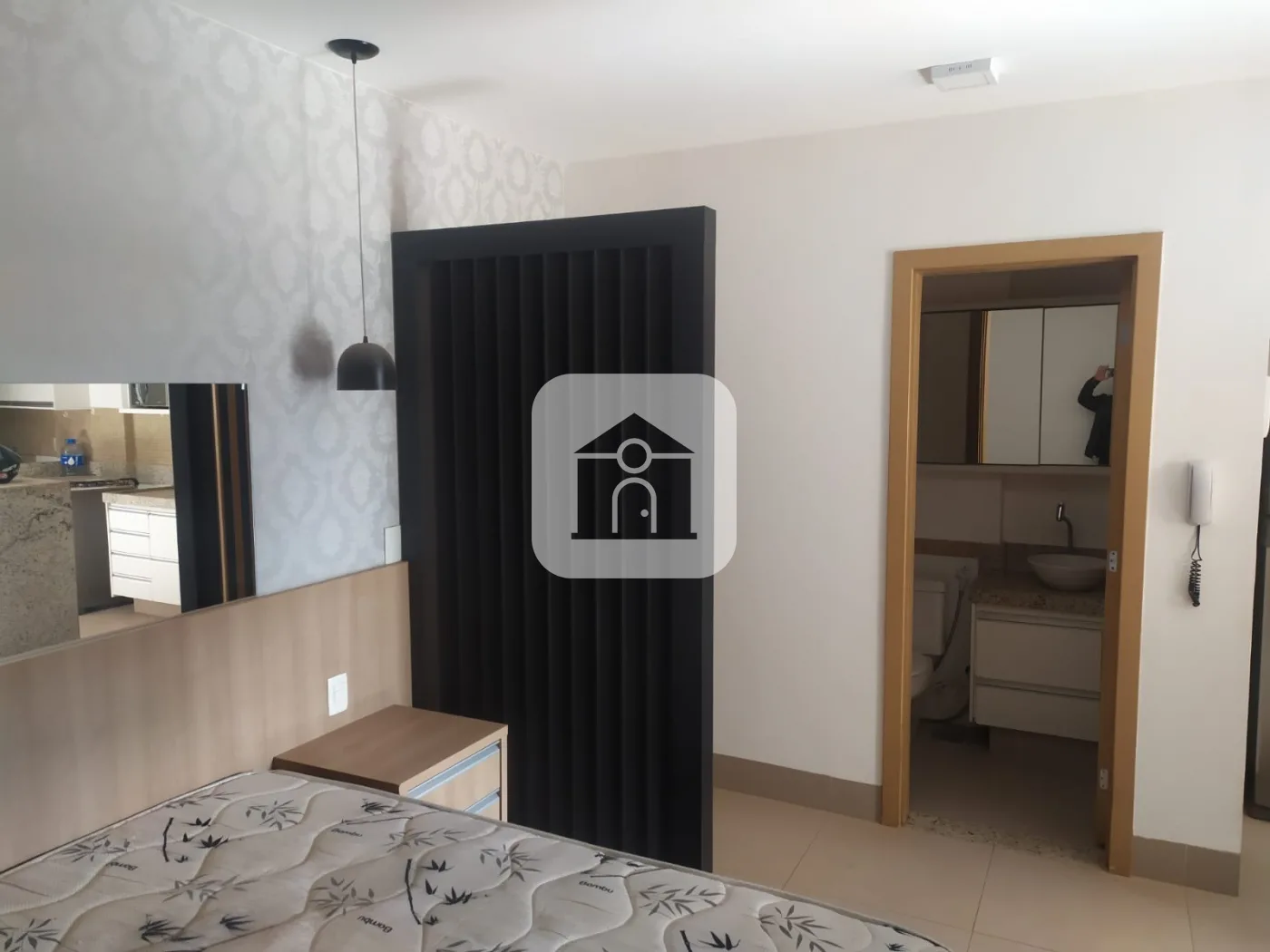 Alugar Apartamento / Padr&atilde;o em Uberlandia R$ 2.100,00 - Foto 3