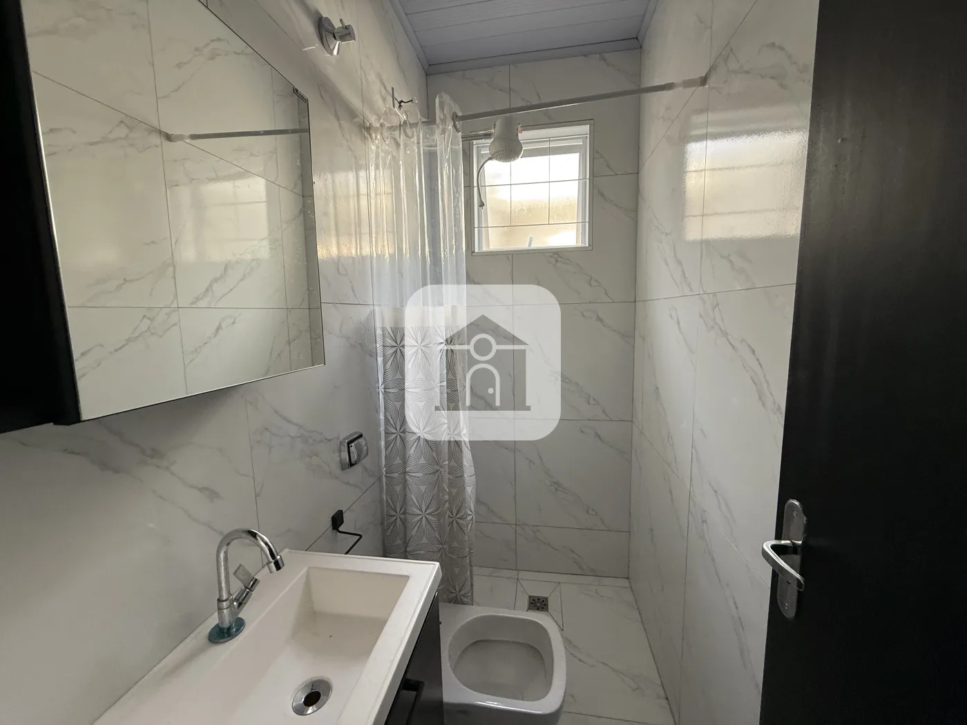 Alugar Casa / Padr&atilde;o em Uberl&acirc;ndia R$ 1.600,00 - Foto 6