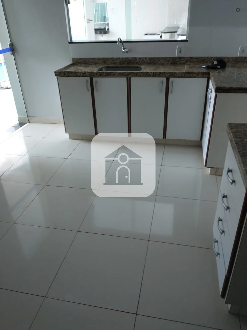 Comprar Casa / Padr&atilde;o em Araguari R$ 650.000,00 - Foto 5