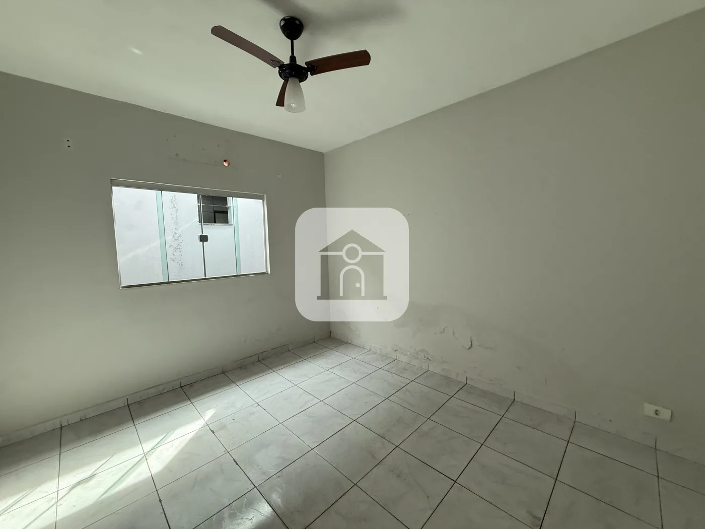 Alugar Casa / Padr&atilde;o em Uberl&acirc;ndia R$ 2.250,00 - Foto 4