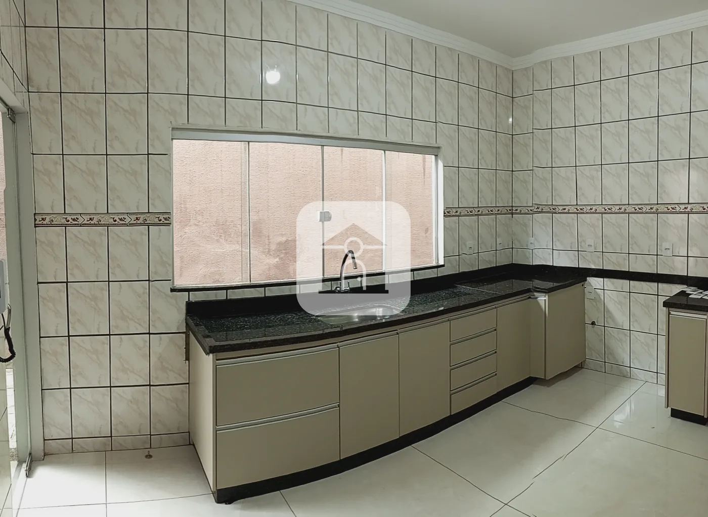 Alugar Casa / Padr&atilde;o em Uberl&acirc;ndia R$ 3.000,00 - Foto 11