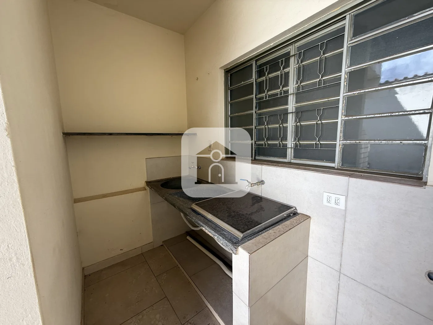 Alugar Casa / Padr&atilde;o em Uberl&acirc;ndia R$ 2.000,00 - Foto 14