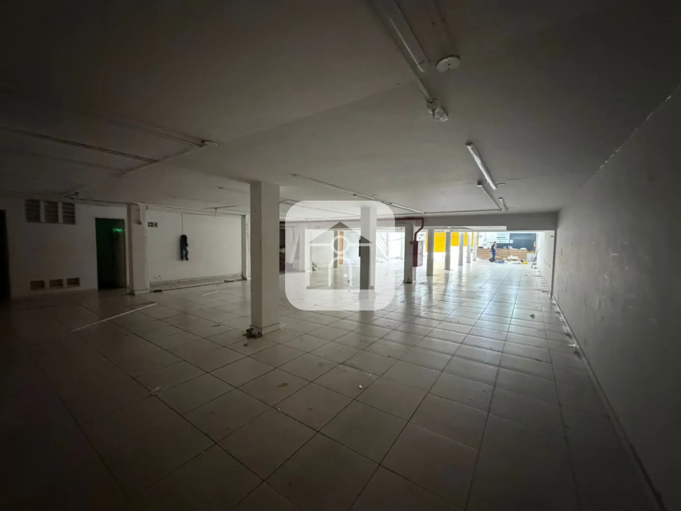 Alugar Comercial / Loja em Uberl&acirc;ndia R$ 26.000,00 - Foto 7