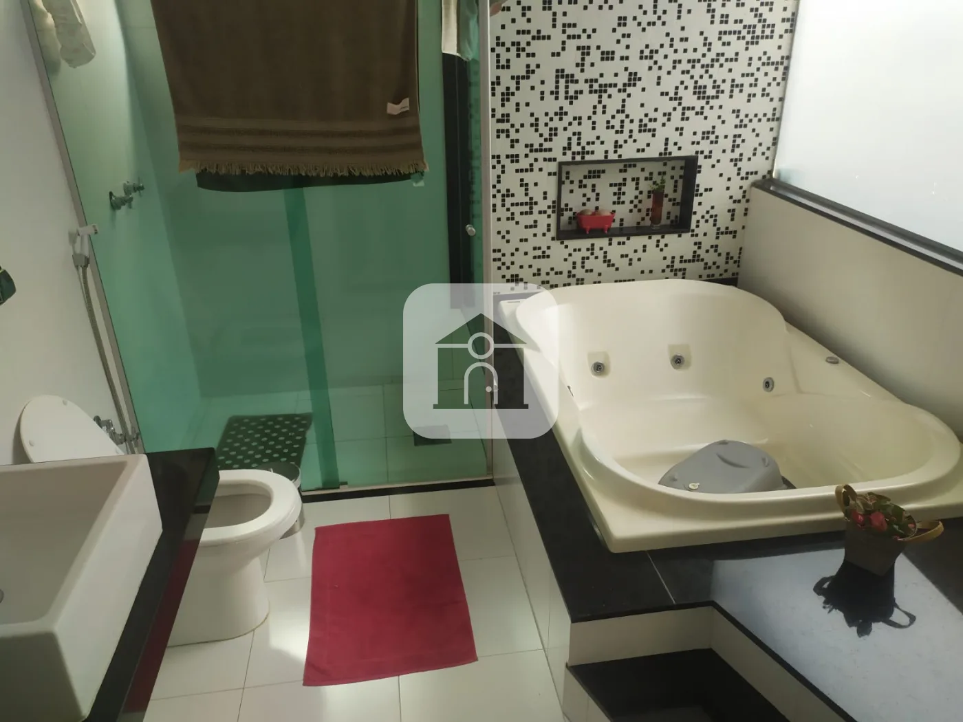 Alugar Casa / Padr&atilde;o em Uberl&acirc;ndia R$ 7.000,00 - Foto 14