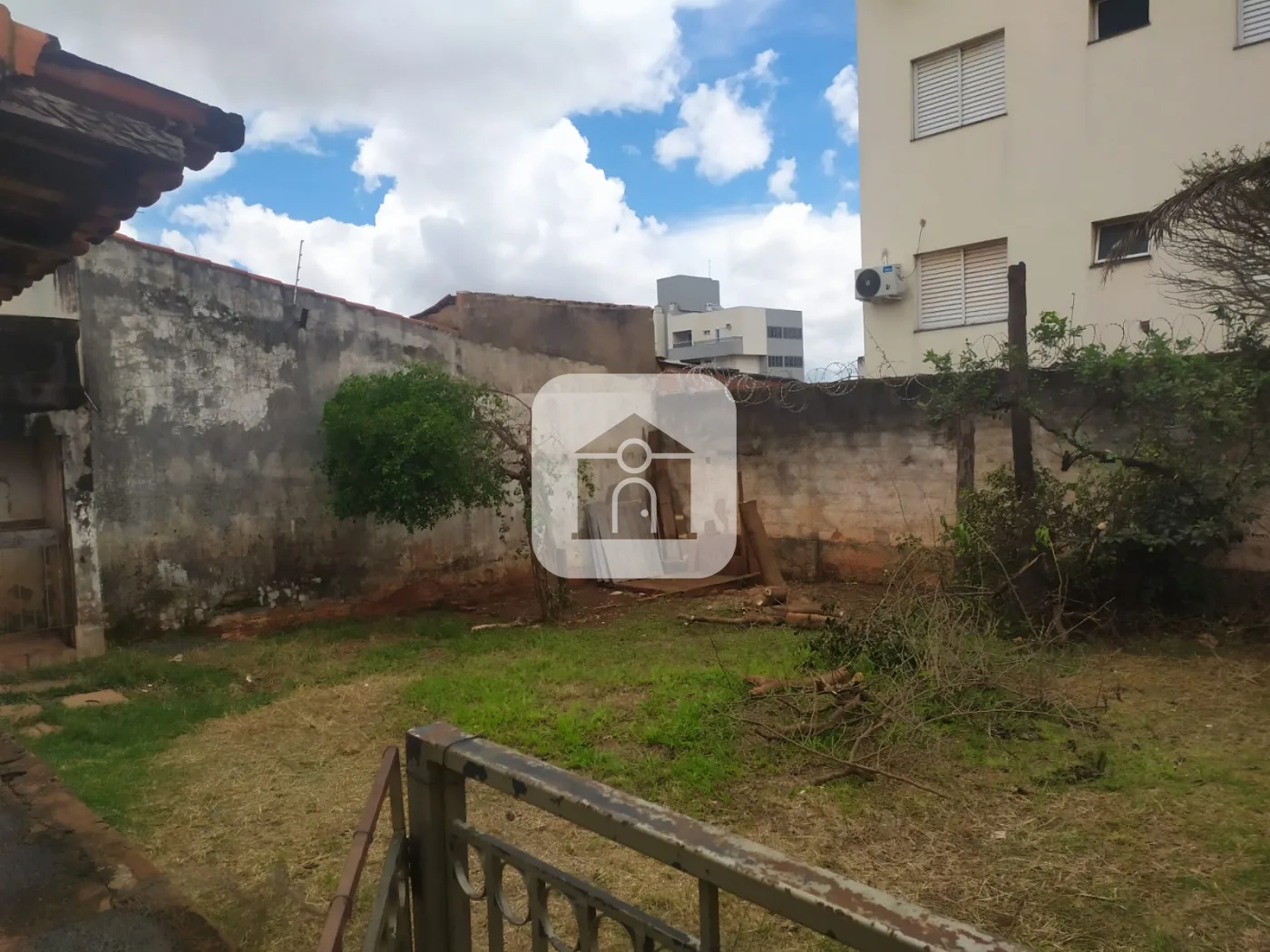 Alugar Casa / Padr&atilde;o em Uberl&acirc;ndia R$ 3.000,00 - Foto 7