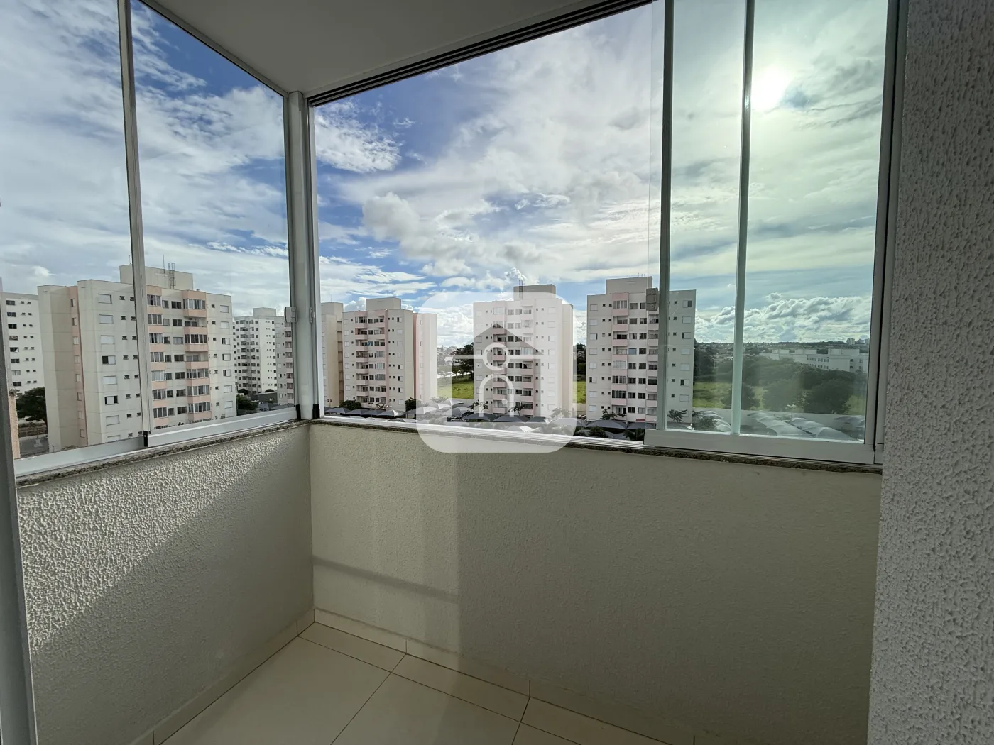 Alugar Apartamento / Padr&atilde;o em Uberlandia R$ 2.000,00 - Foto 10