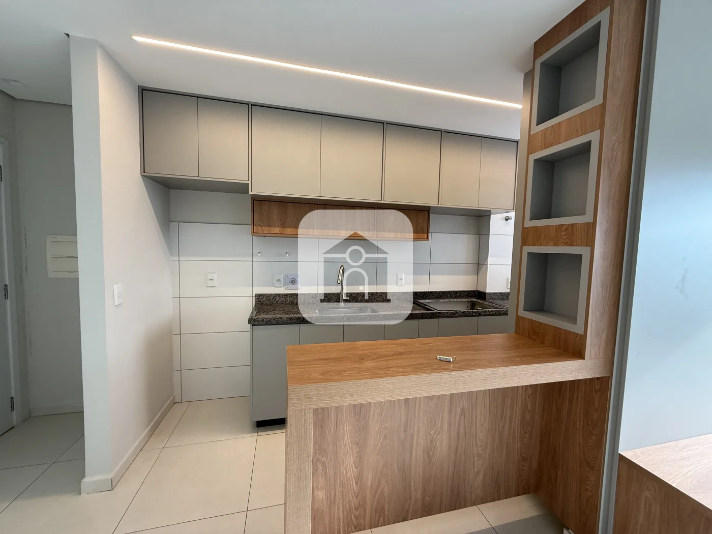 Alugar Apartamento / Padr&atilde;o em Uberlandia R$ 2.000,00 - Foto 13