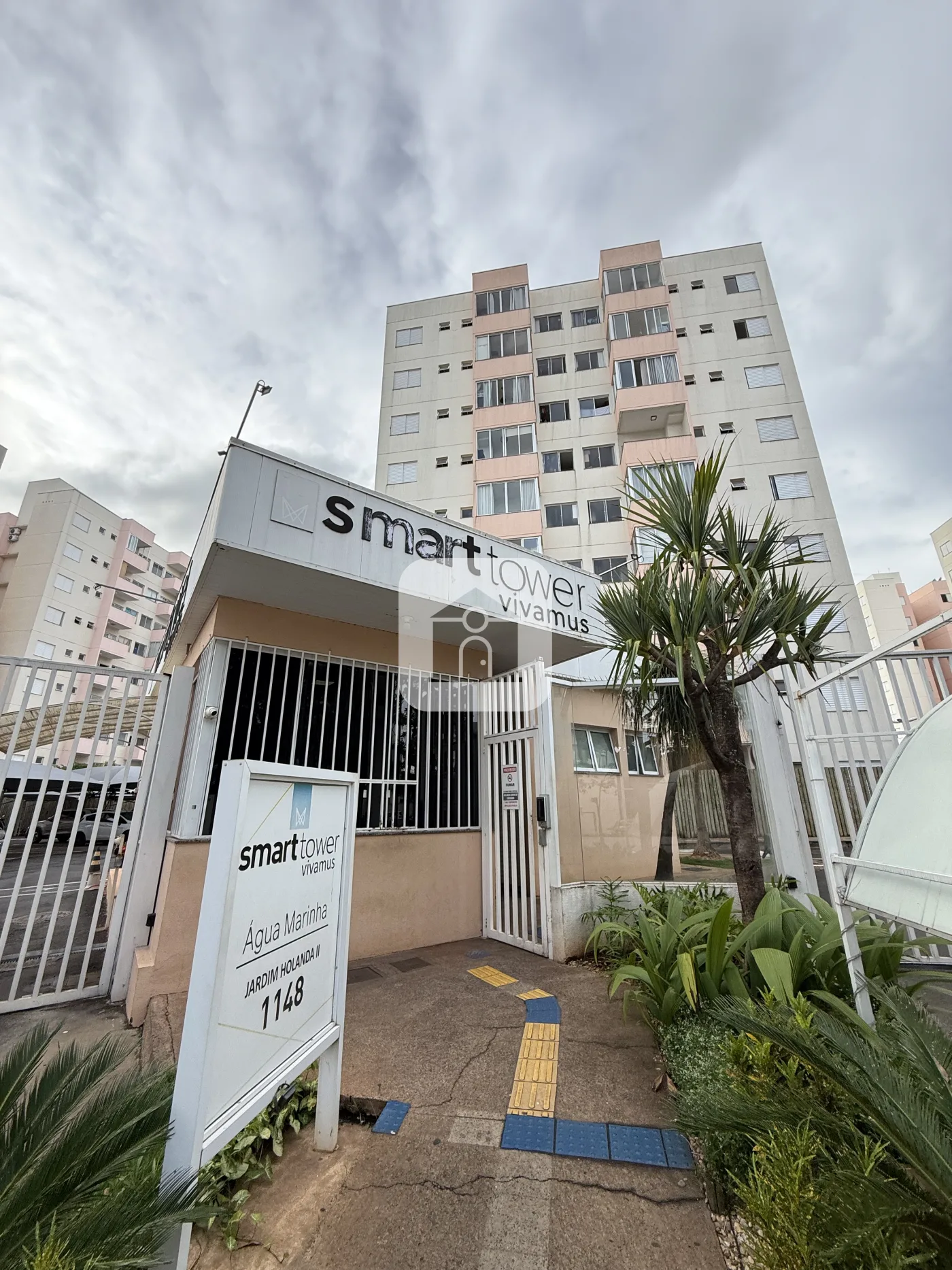 Alugar Apartamento / Padr&atilde;o em Uberlandia R$ 2.000,00 - Foto 17