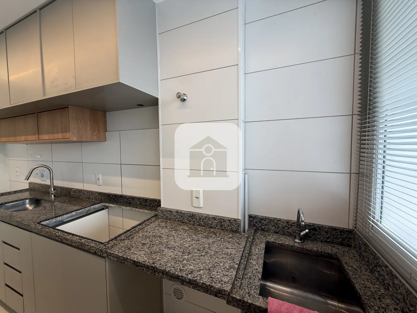 Alugar Apartamento / Padr&atilde;o em Uberlandia R$ 2.000,00 - Foto 18