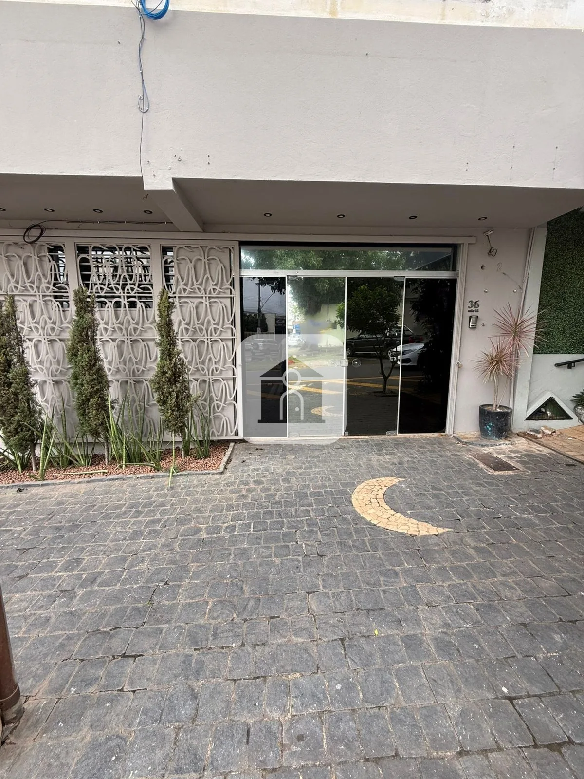 Alugar Comercial / Cl&iacute;nica em Araguari R$ 2.900,00 - Foto 1
