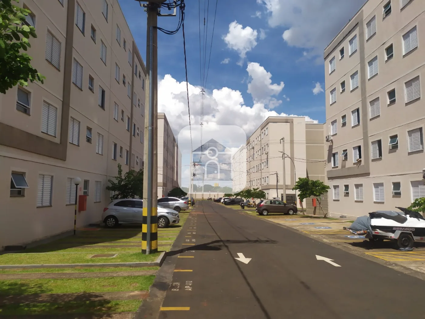 Alugar Apartamento / Padr&atilde;o em Uberl&acirc;ndia R$ 1.000,00 - Foto 10