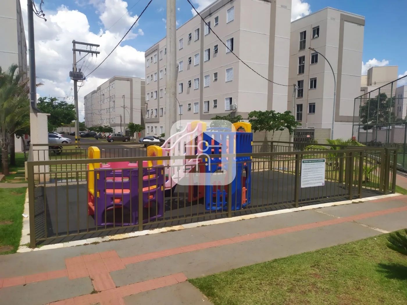 Alugar Apartamento / Padr&atilde;o em Uberl&acirc;ndia R$ 1.000,00 - Foto 11