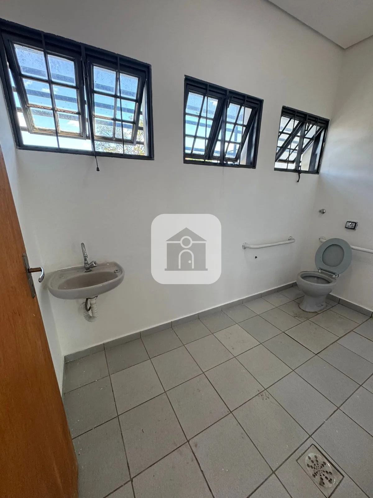 Comprar Comercial / Pr&eacute;dio em Uberl&acirc;ndia R$ 2.490.000,00 - Foto 26