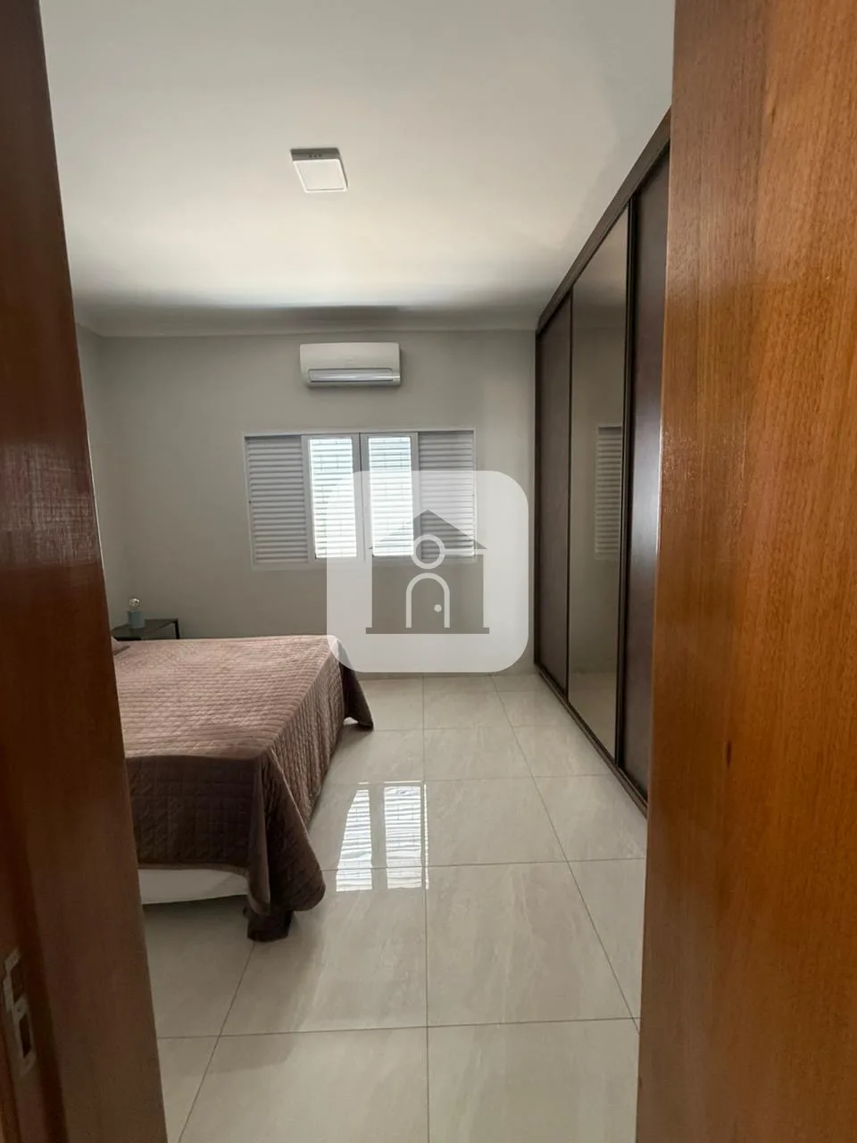 Alugar Casa / Padr&atilde;o em Uberl&acirc;ndia R$ 3.000,00 - Foto 15