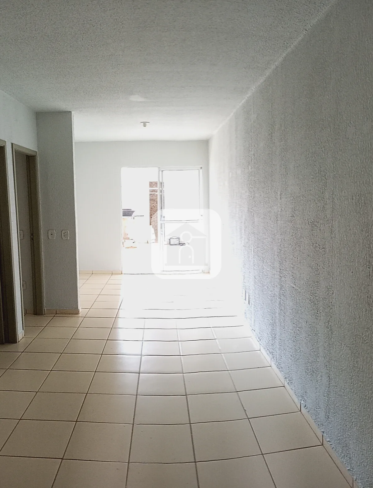 Alugar Casa / Condom&iacute;nio ou Loteamento Fechado em Uberlandia R$ 2.100,00 - Foto 4