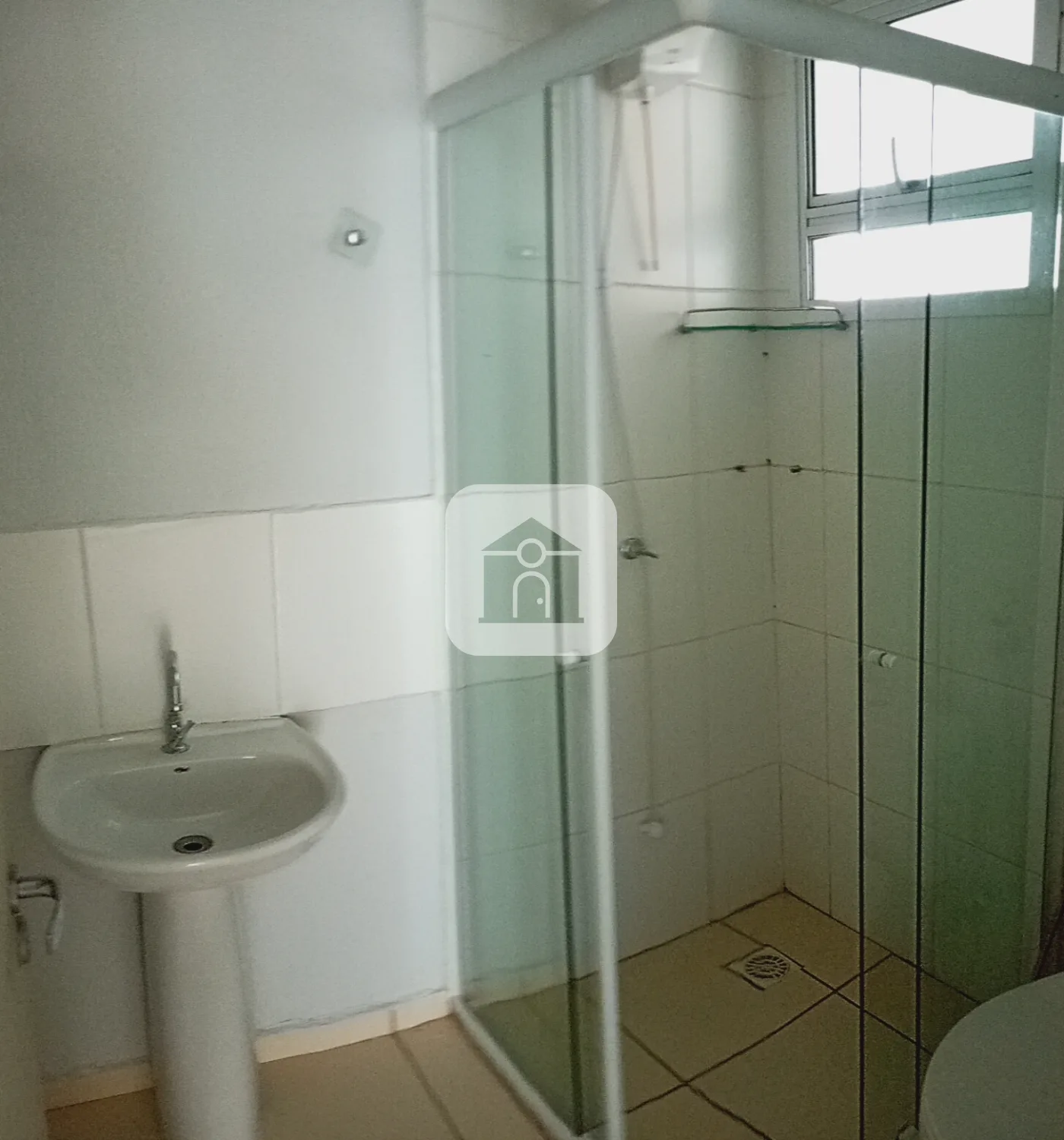 Alugar Casa / Condom&iacute;nio ou Loteamento Fechado em Uberlandia R$ 2.100,00 - Foto 7