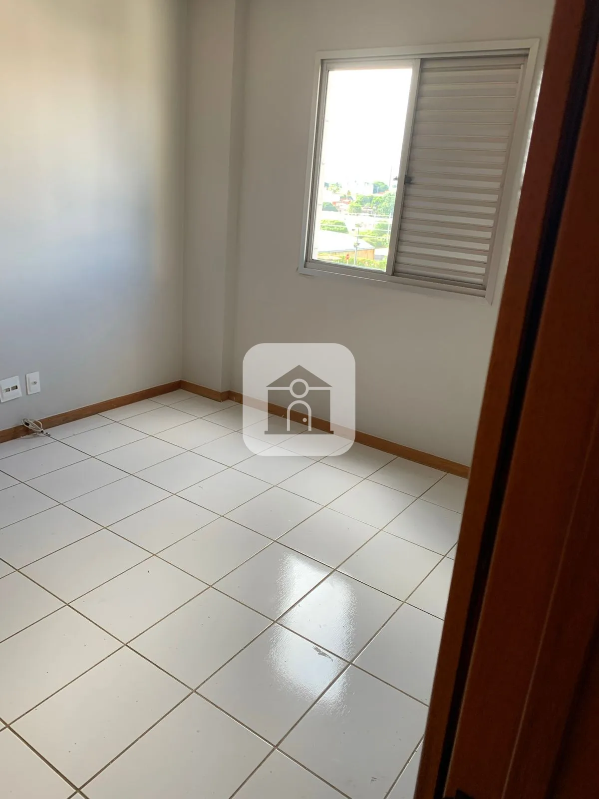 Alugar Apartamento / Padr&atilde;o em Uberl&acirc;ndia R$ 1.500,00 - Foto 4
