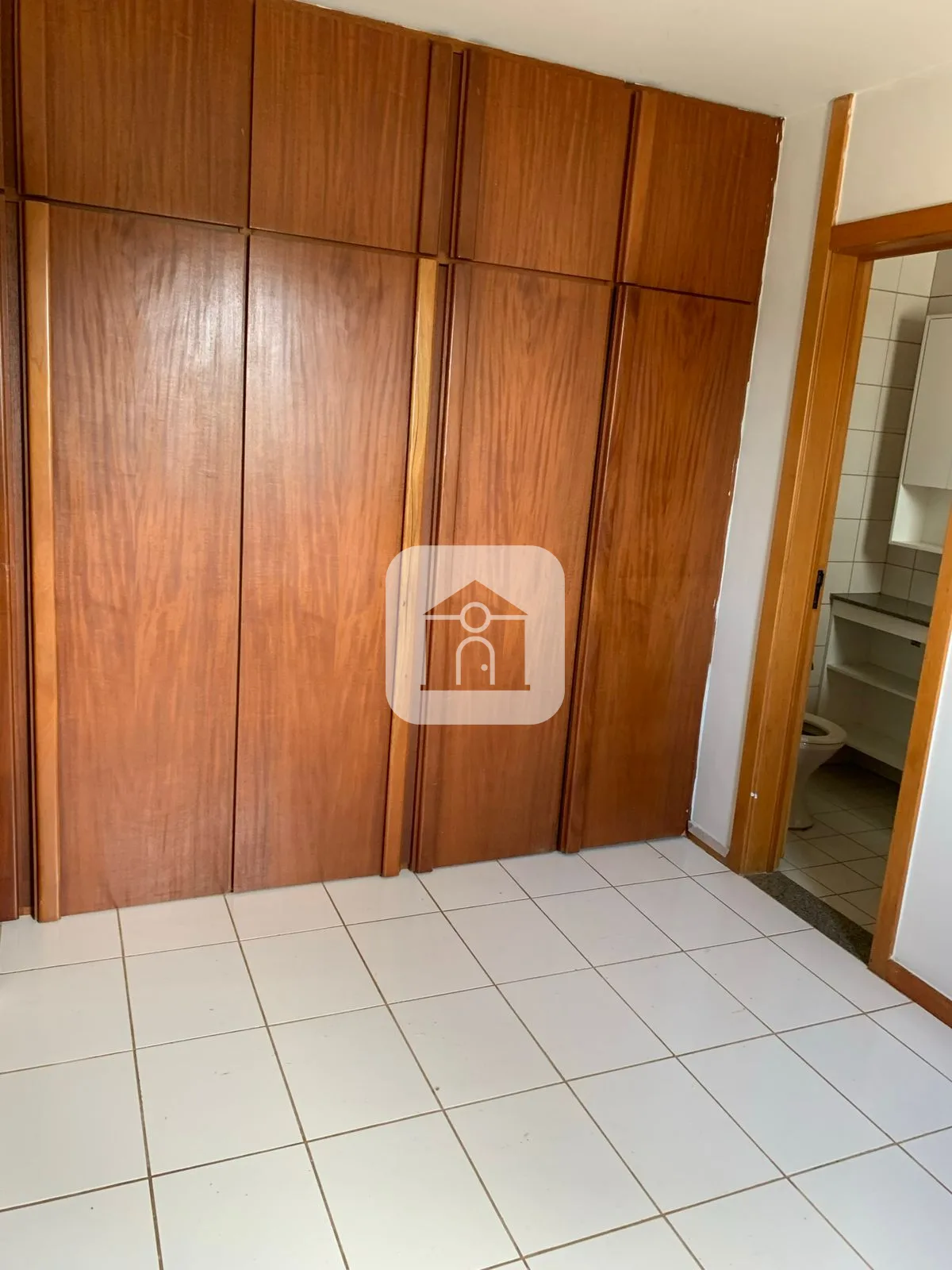 Alugar Apartamento / Padr&atilde;o em Uberl&acirc;ndia R$ 1.500,00 - Foto 8
