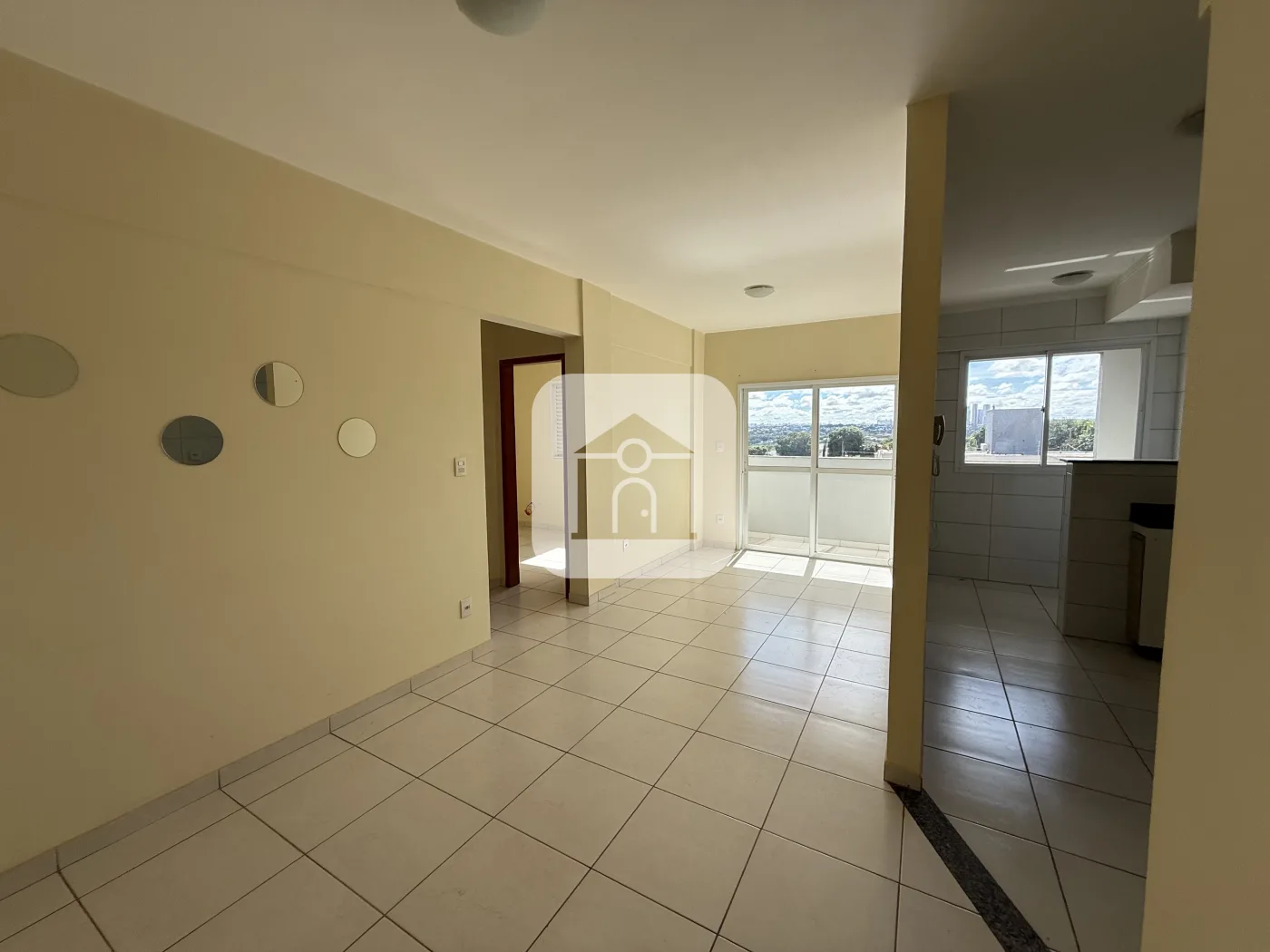 Alugar Apartamento / Padr&atilde;o em Uberl&acirc;ndia R$ 1.000,00 - Foto 6