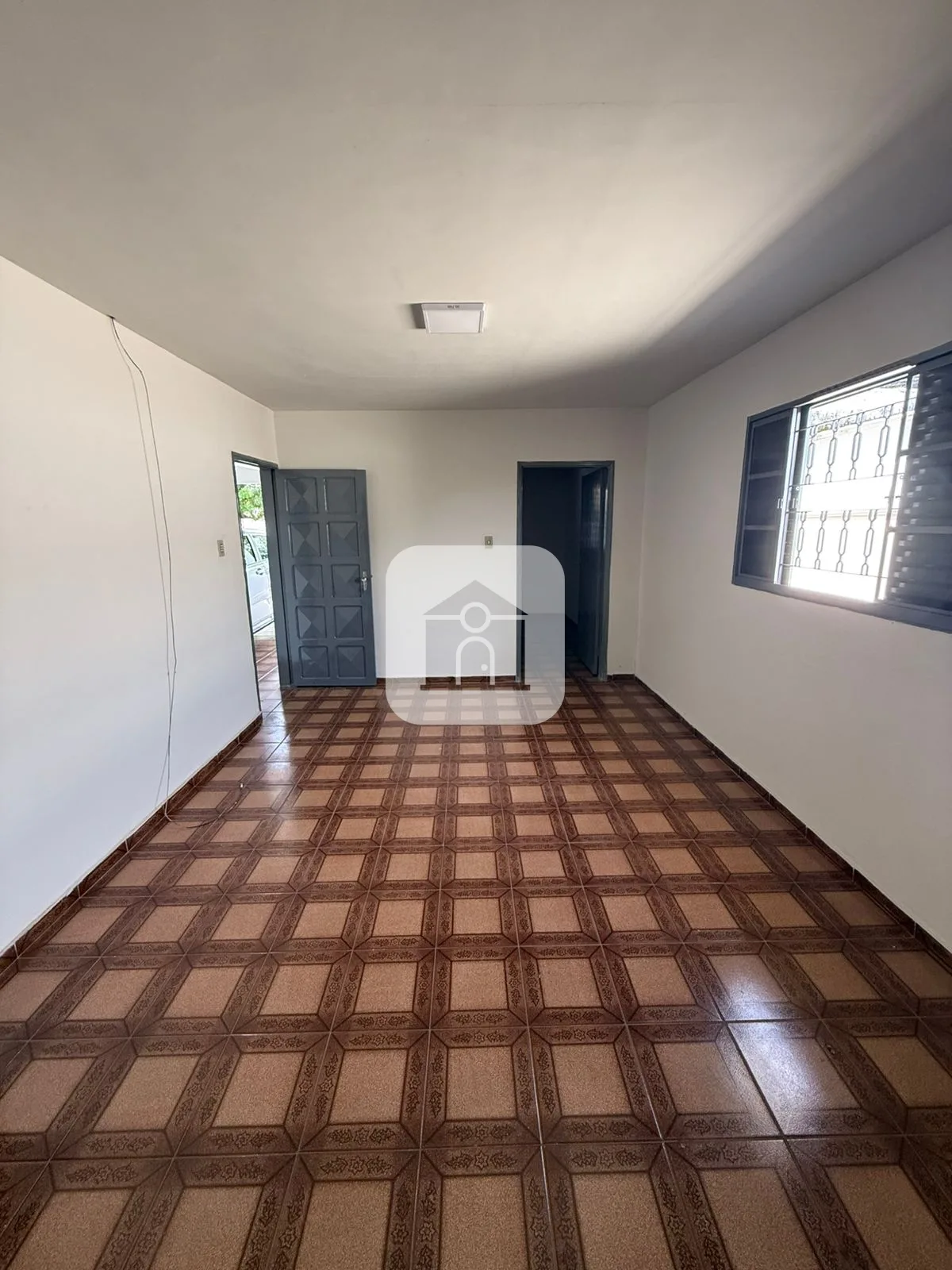 Alugar Casa / Padr&atilde;o em Araguari R$ 2.300,00 - Foto 4