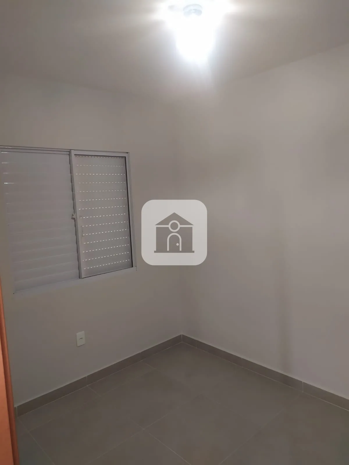 Alugar Apartamento / Padr&atilde;o em Uberl&acirc;ndia R$ 1.600,00 - Foto 3