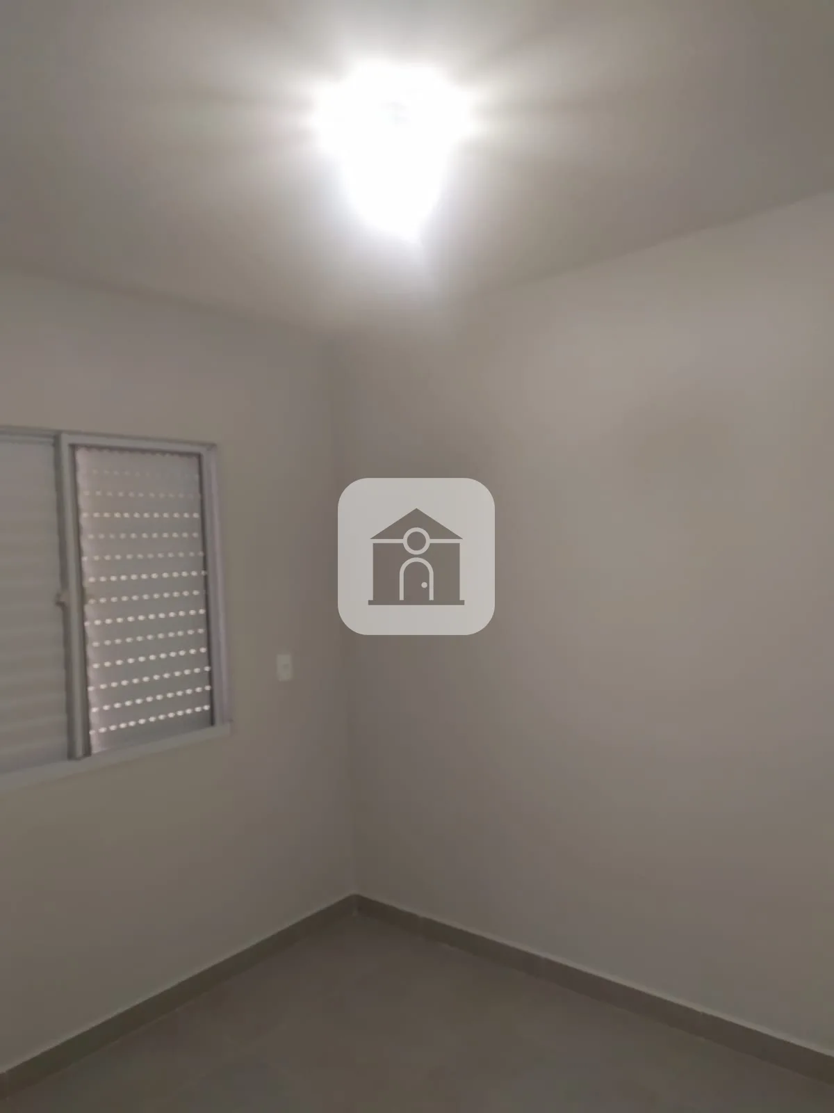 Alugar Apartamento / Padr&atilde;o em Uberl&acirc;ndia R$ 1.600,00 - Foto 4