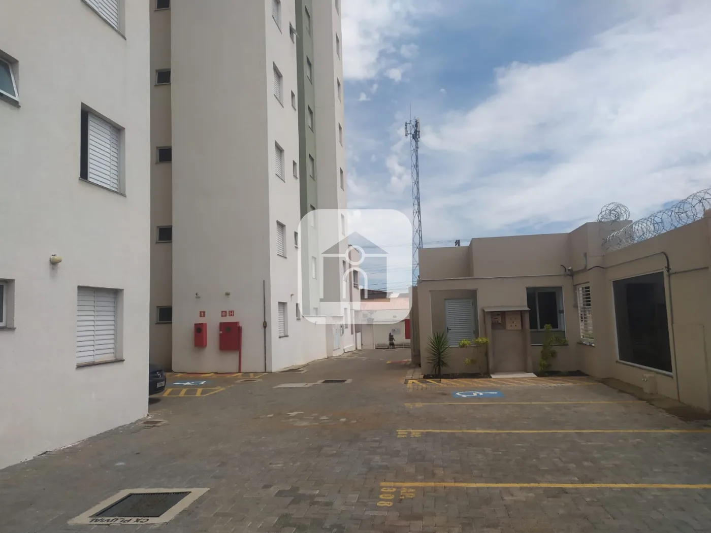 Alugar Apartamento / Padr&atilde;o em Uberl&acirc;ndia R$ 1.600,00 - Foto 18