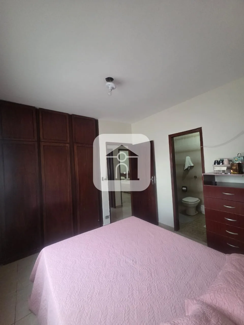 Alugar Casa / Padr&atilde;o em Uberl&acirc;ndia R$ 3.700,00 - Foto 5