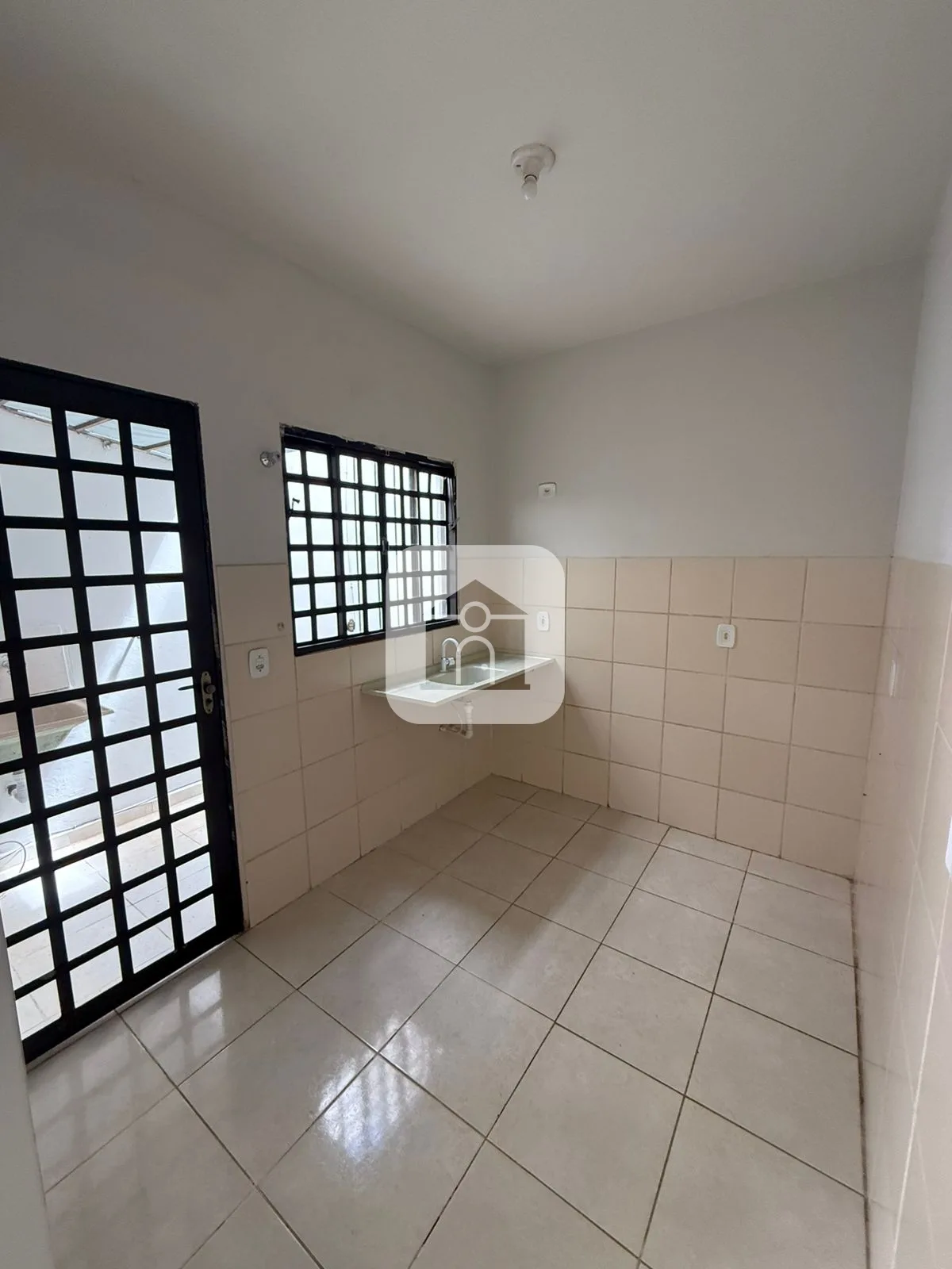 Alugar Apartamento / Sobrado em Araguari R$ 1.400,00 - Foto 3