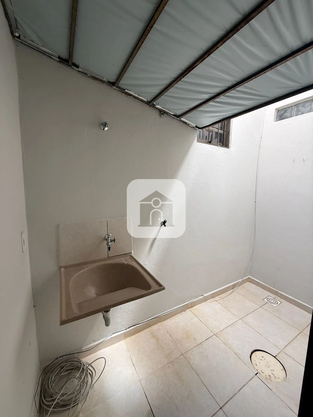 Alugar Apartamento / Sobrado em Araguari R$ 1.400,00 - Foto 4