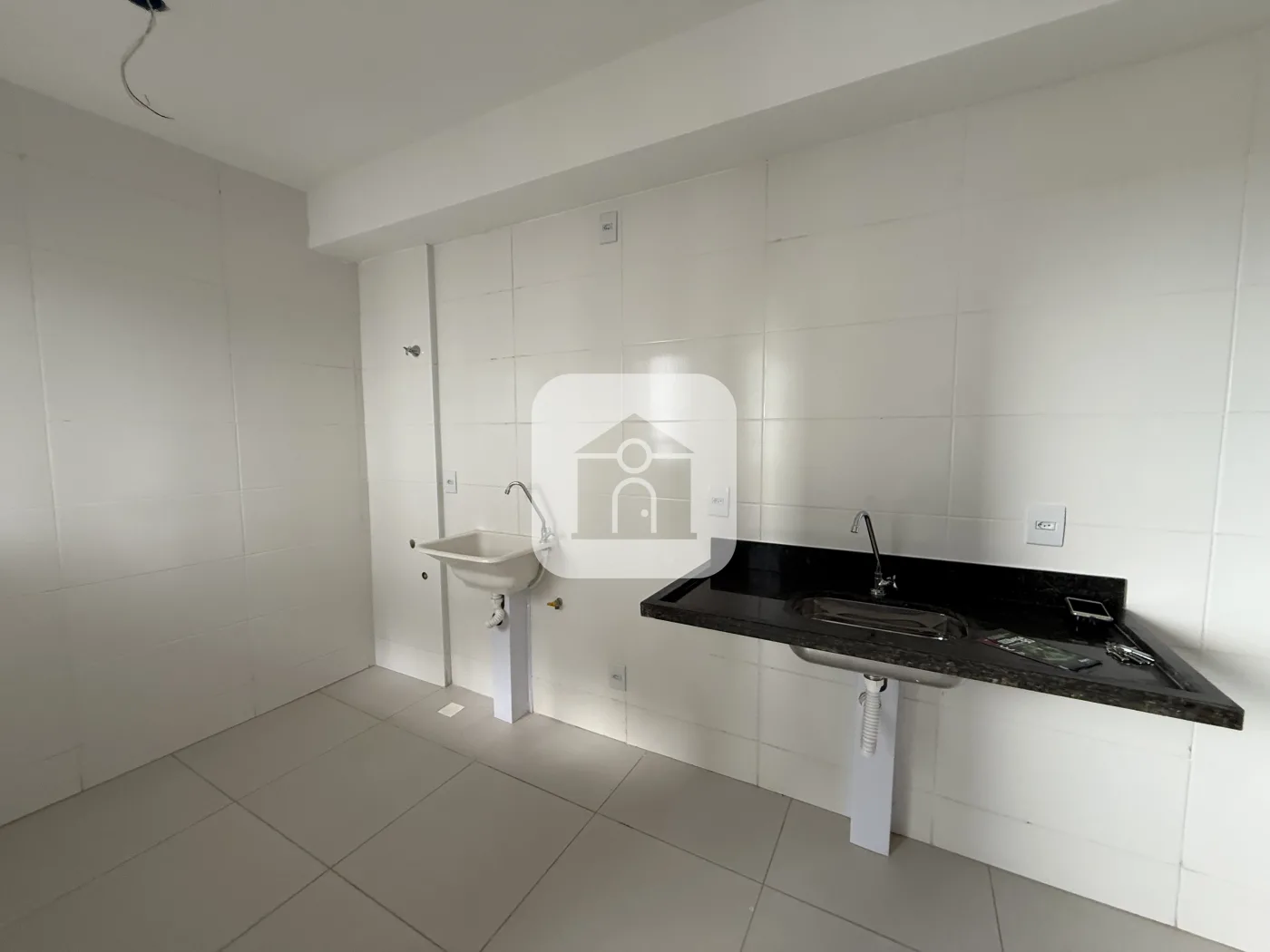 Alugar Apartamento / Padr&atilde;o em Uberl&acirc;ndia R$ 1.500,00 - Foto 2
