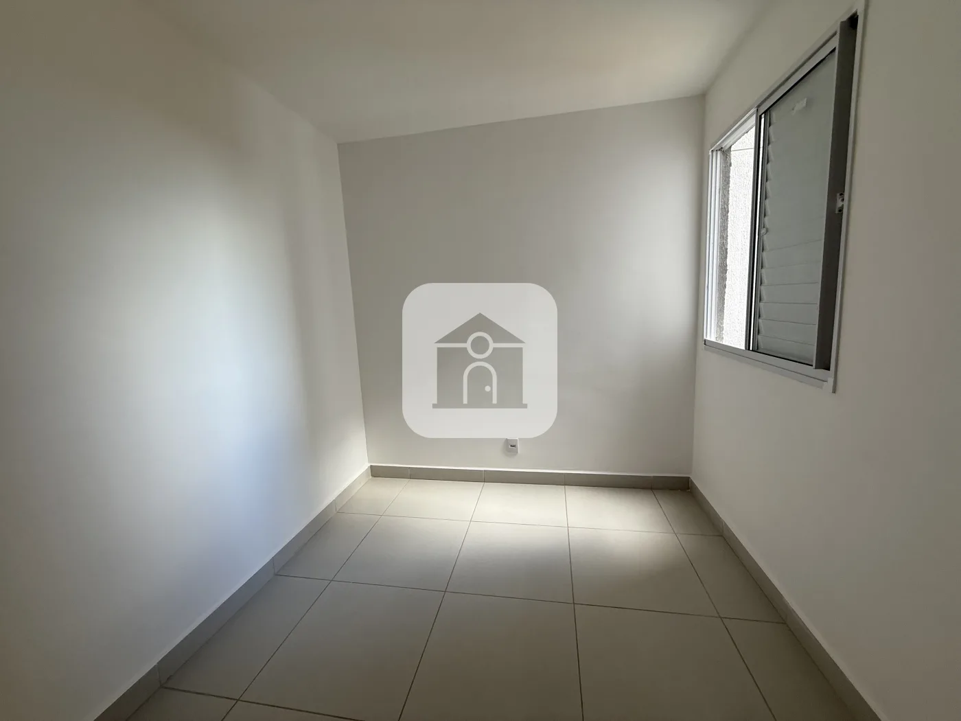 Alugar Apartamento / Padr&atilde;o em Uberl&acirc;ndia R$ 1.500,00 - Foto 7