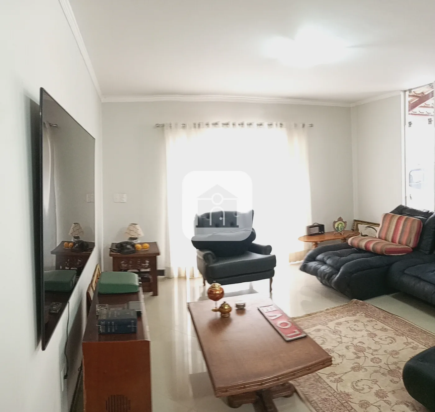 Alugar Casa / Padr&atilde;o em Uberl&acirc;ndia R$ 4.500,00 - Foto 4